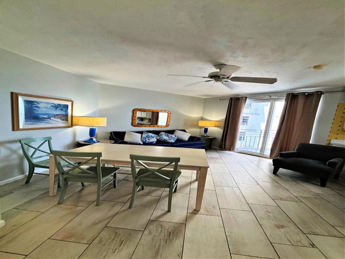 Direct Oceanfront 2 Bedroom Ocean Walk 3 Balconies 1601 Appartement